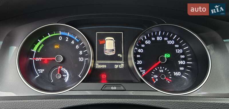 Хетчбек Volkswagen e-Golf 2015 в Хмельницькому