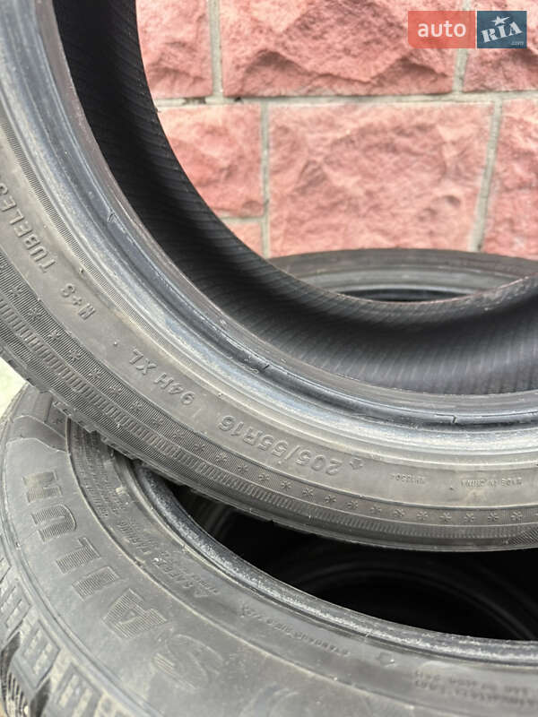 Хетчбек Volkswagen e-Golf 2019 в Івано-Франківську