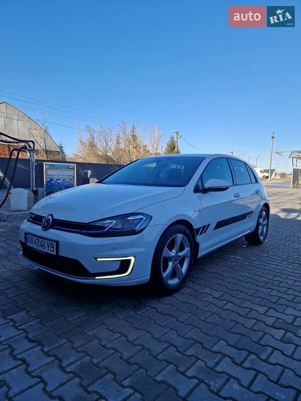 Хетчбек Volkswagen e-Golf 2018 в Житомирі