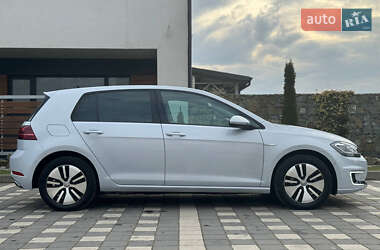 Хетчбек Volkswagen e-Golf 2018 в 
