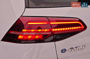 Хетчбек Volkswagen e-Golf 2018 в 