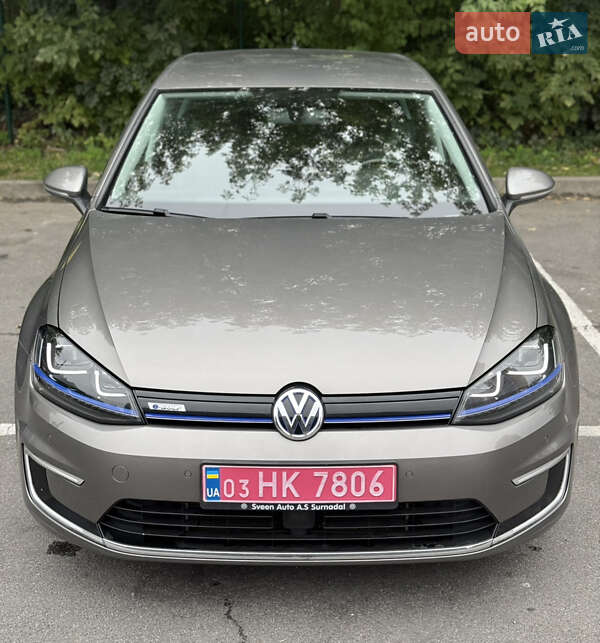 Volkswagen e-Golf 2015