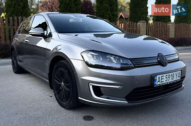 Хэтчбек Volkswagen e-Golf 2014 в Днепре