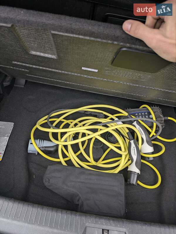 Хетчбек Volkswagen e-Golf 2020 в Львові