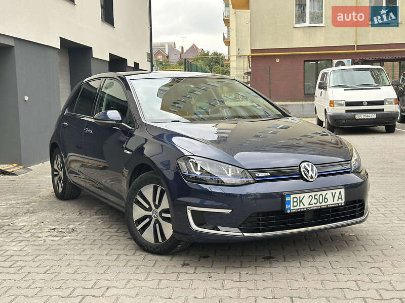 Хетчбек Volkswagen e-Golf 2017 в Рівному