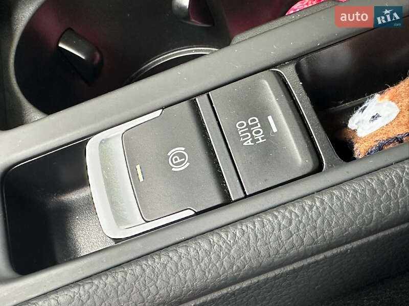 Хетчбек Volkswagen e-Golf 2017 в Рівному