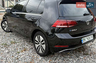 Хэтчбек Volkswagen e-Golf 2018 в 