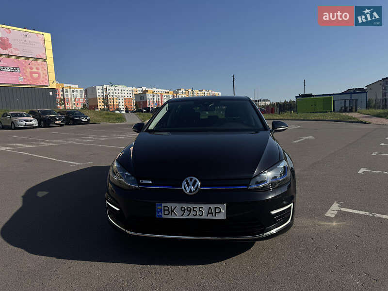 Хэтчбек Volkswagen e-Golf 2019 в Ровно