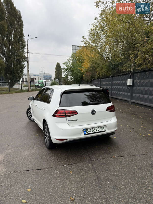 Хэтчбек Volkswagen e-Golf 2014 в Киеве фото 3 Хэтчбек Volkswagen e-Golf 2014 в Киеве