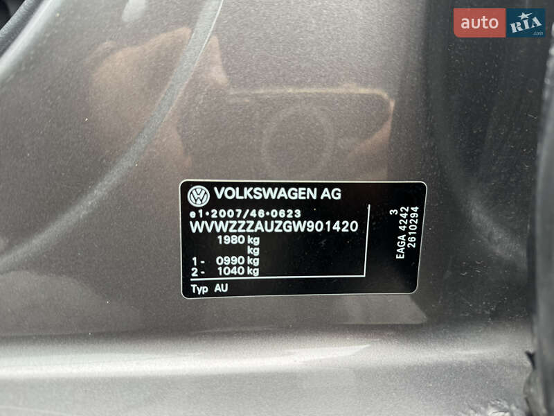 Хетчбек Volkswagen e-Golf 2015 в Рівному