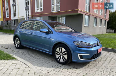 Хэтчбек Volkswagen e-Golf 2015 в Черновцах