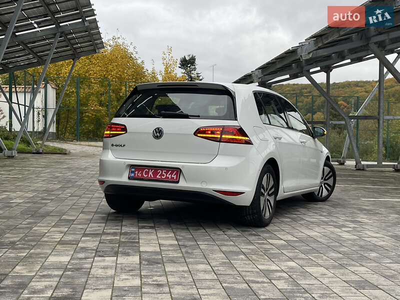 Хетчбек Volkswagen e-Golf 2014 в Львові