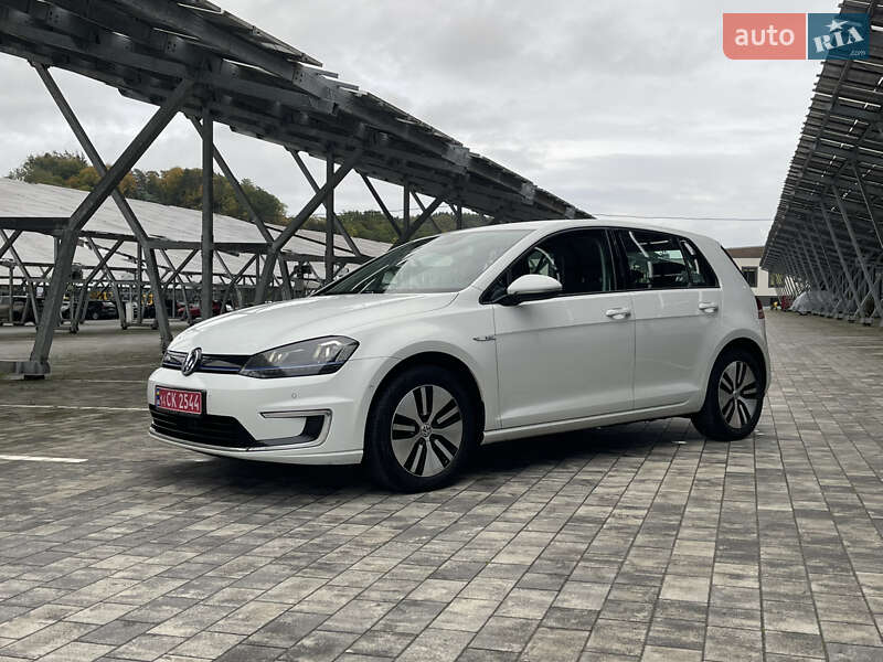Хетчбек Volkswagen e-Golf 2014 в Львові