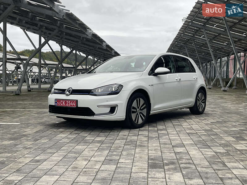 Хетчбек Volkswagen e-Golf 2014 в Львові