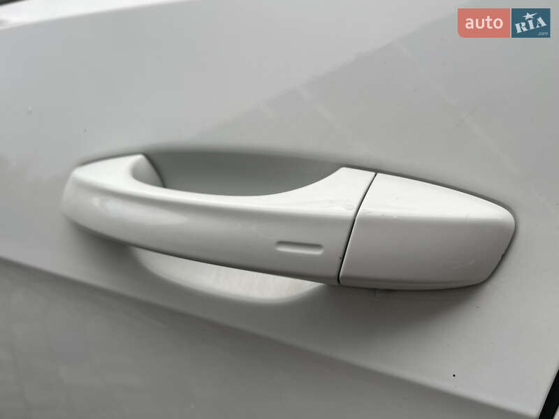 Хетчбек Volkswagen e-Golf 2014 в Львові