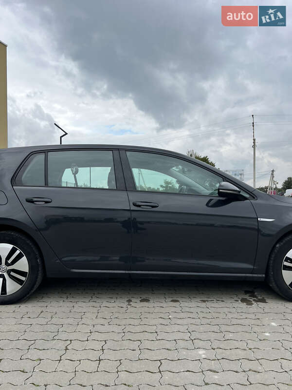 Хэтчбек Volkswagen e-Golf 2020 в Львове фото 19 Хэтчбек Volkswagen e-Golf 2020 в Львове