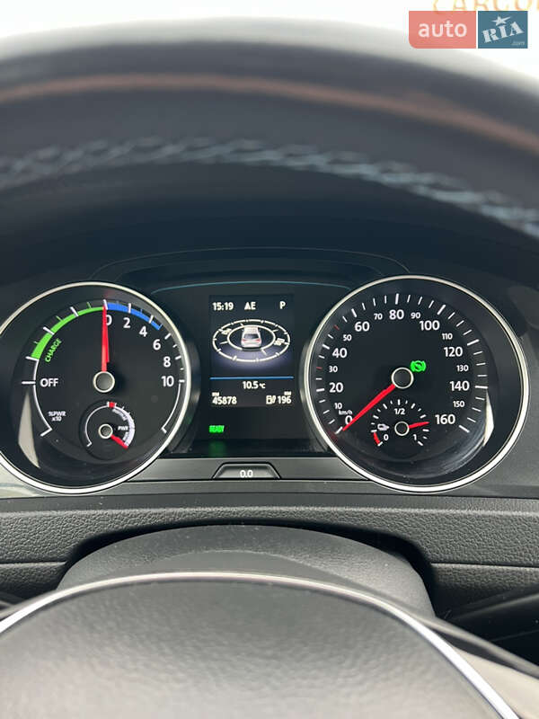 Хэтчбек Volkswagen e-Golf 2020 в Львове фото 27 Хэтчбек Volkswagen e-Golf 2020 в Львове