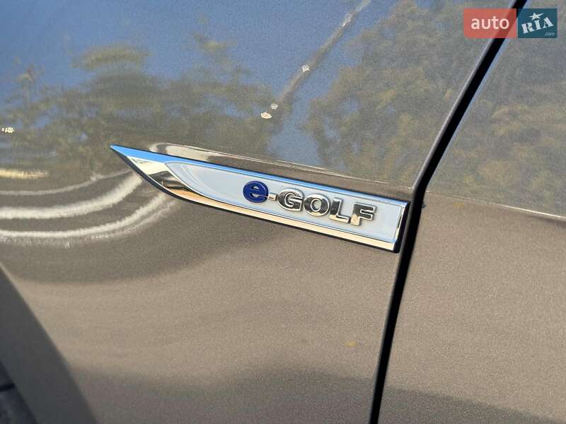 Хетчбек Volkswagen e-Golf 2016 в Вінниці