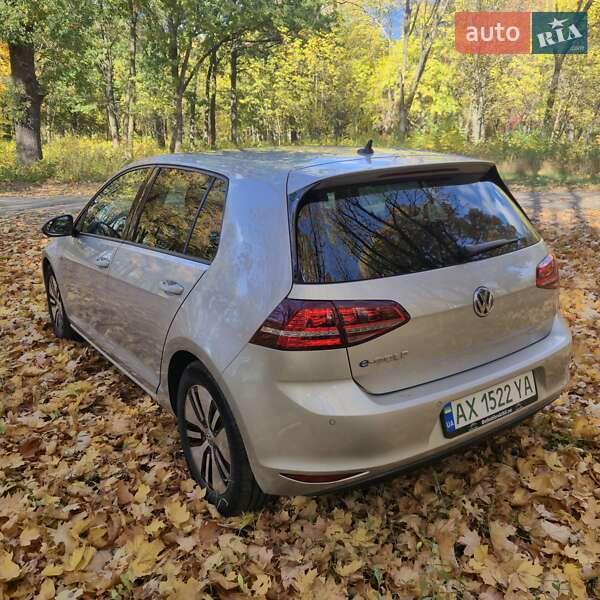 Хэтчбек Volkswagen e-Golf 2016 в Лозовой