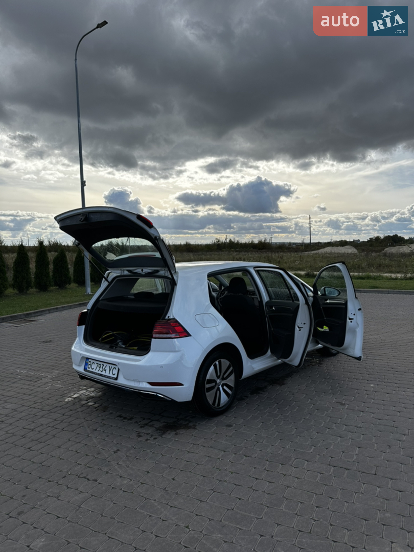 2020 Volkswagen Golf - мініатюра 10