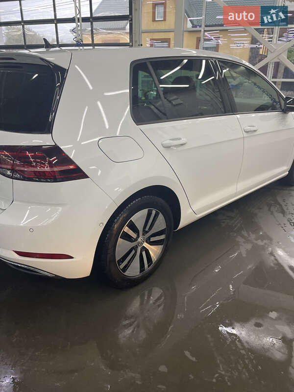 Хэтчбек Volkswagen e-Golf 2019 в Луцке