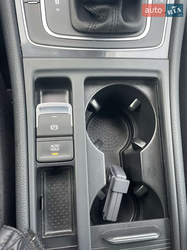 Хэтчбек Volkswagen e-Golf 2019 в Луцке