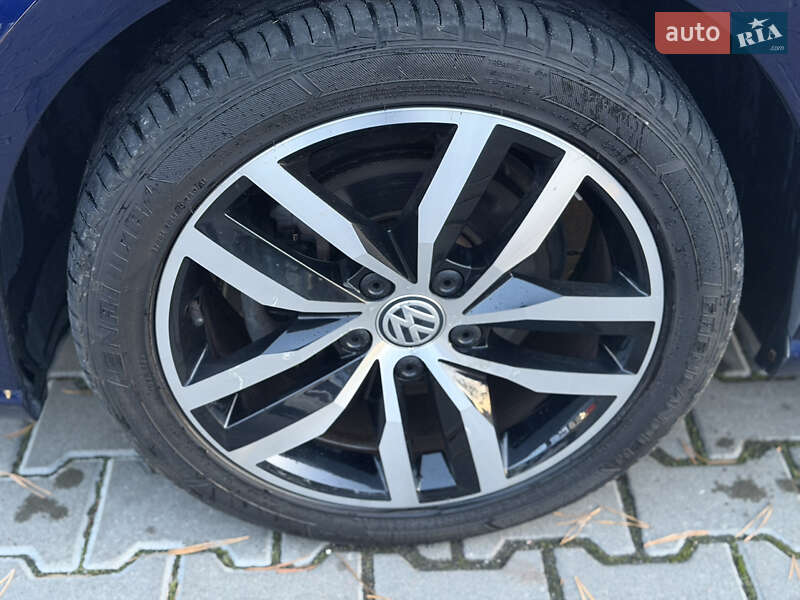 Хэтчбек Volkswagen e-Golf 2019 в Ровно