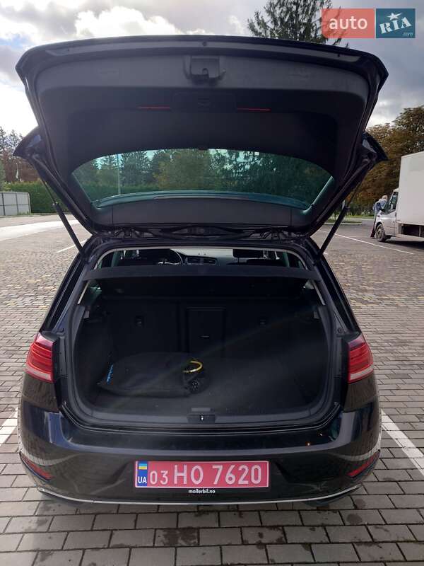 Хетчбек Volkswagen e-Golf 2017 в Луцьку