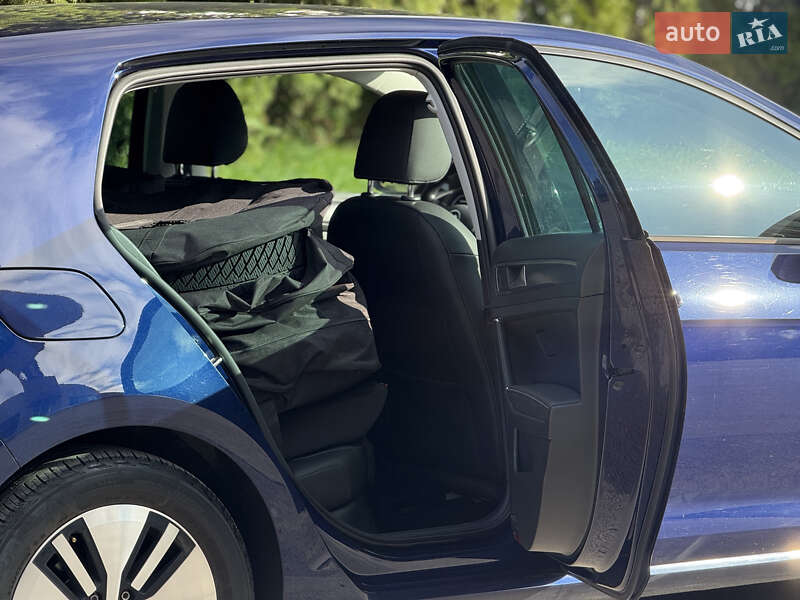 Хэтчбек Volkswagen e-Golf 2018 в Тернополе фото 24 Хэтчбек Volkswagen e-Golf 2018 в Тернополе