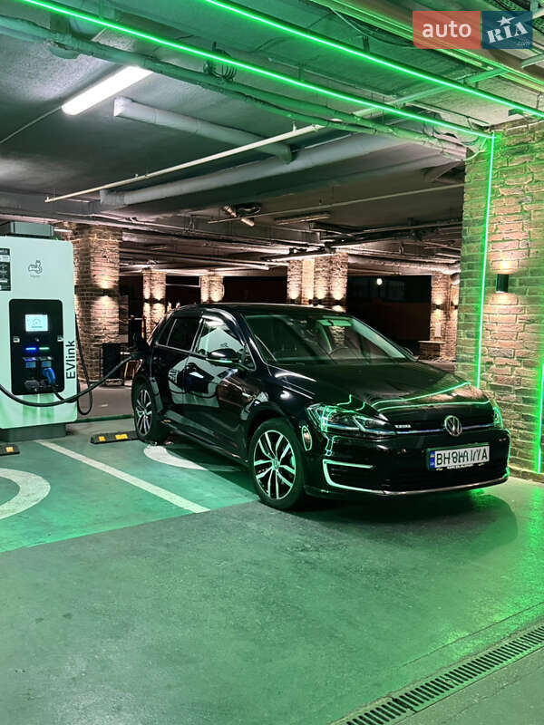 Хэтчбек Volkswagen e-Golf 2019 в Одессе