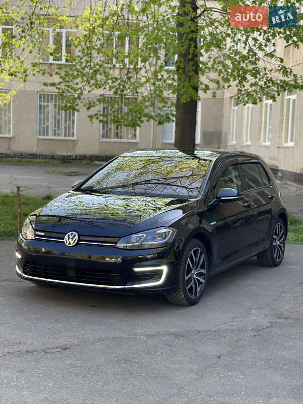 Хэтчбек Volkswagen e-Golf 2019 в Одессе