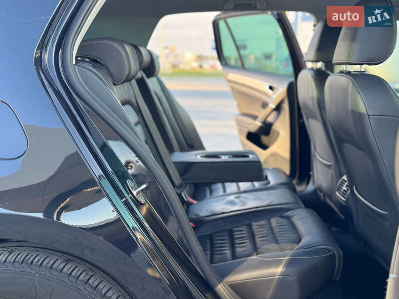 Хэтчбек Volkswagen e-Golf 2016 в Львове