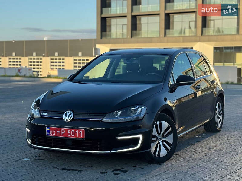 Хэтчбек Volkswagen e-Golf 2016 в Львове