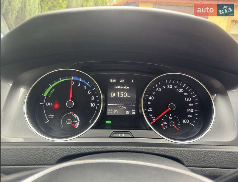 Хэтчбек Volkswagen e-Golf 2016 в Львове