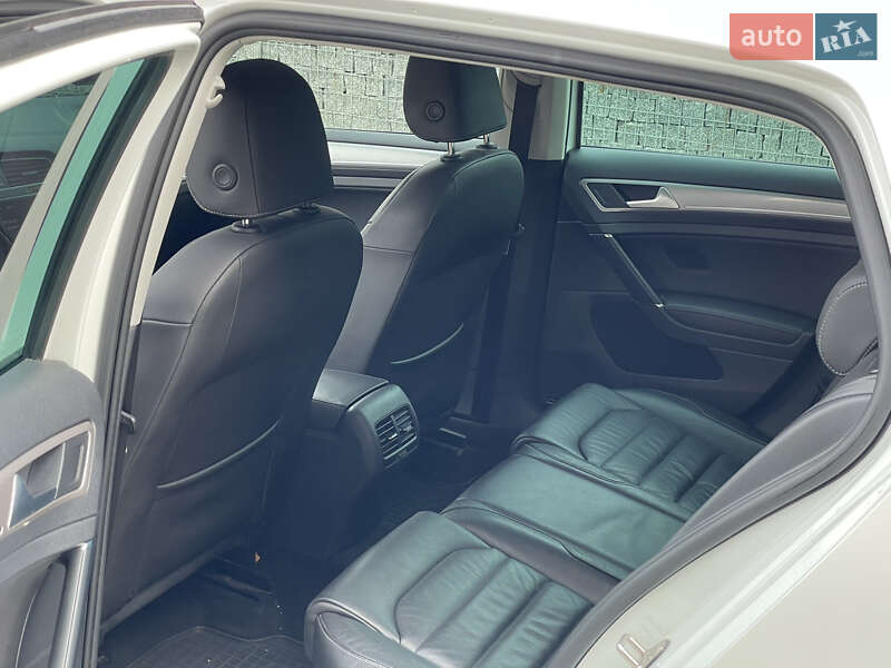 Хэтчбек Volkswagen e-Golf 2014 в Луцке фото 21 Хэтчбек Volkswagen e-Golf 2014 в Луцке