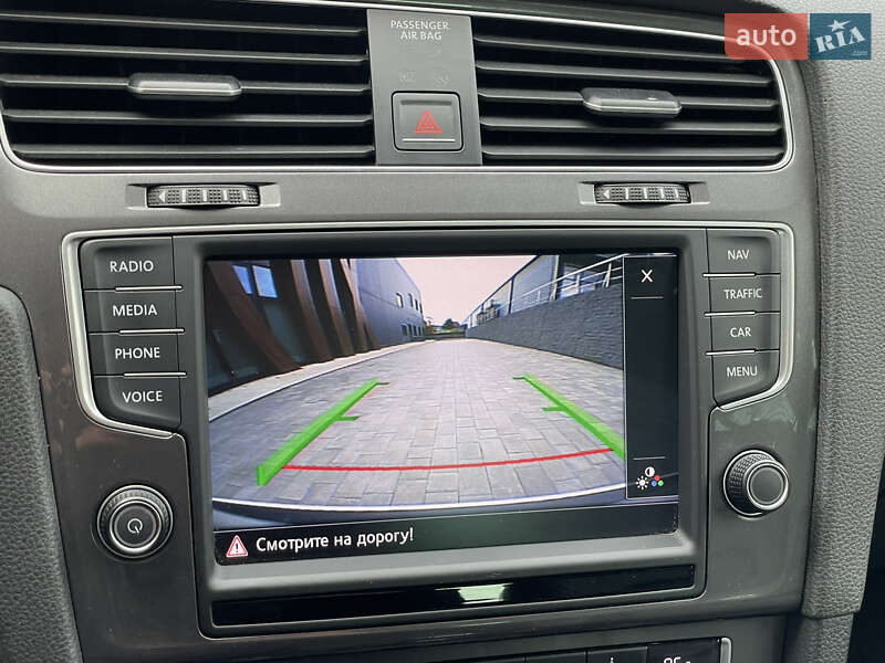 Хэтчбек Volkswagen e-Golf 2014 в Луцке фото 25 Хэтчбек Volkswagen e-Golf 2014 в Луцке