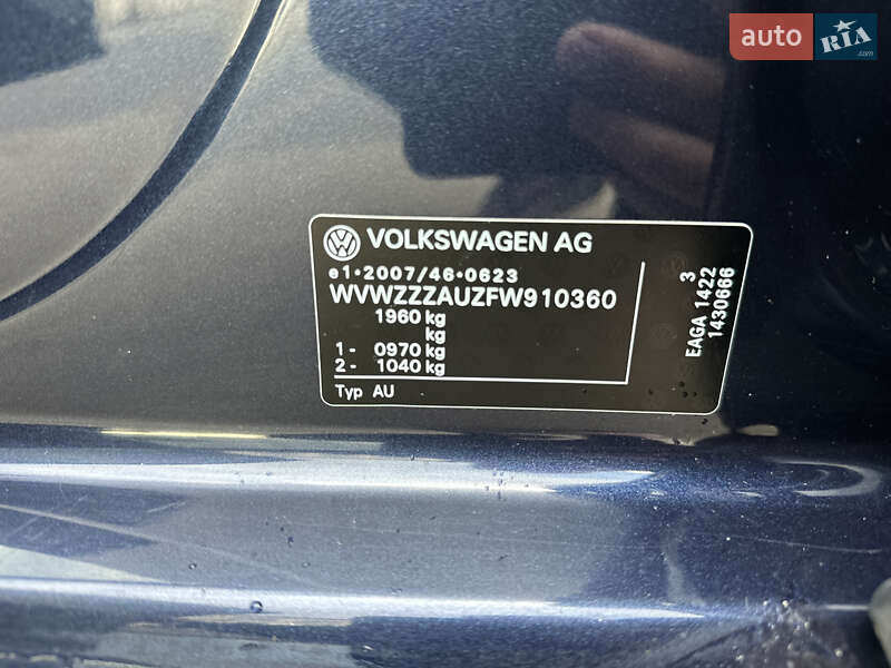 Хетчбек Volkswagen e-Golf 2015 в Рівному