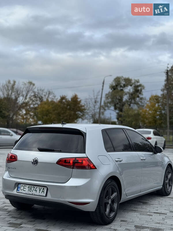 Хэтчбек Volkswagen e-Golf 2015 в Черновцах