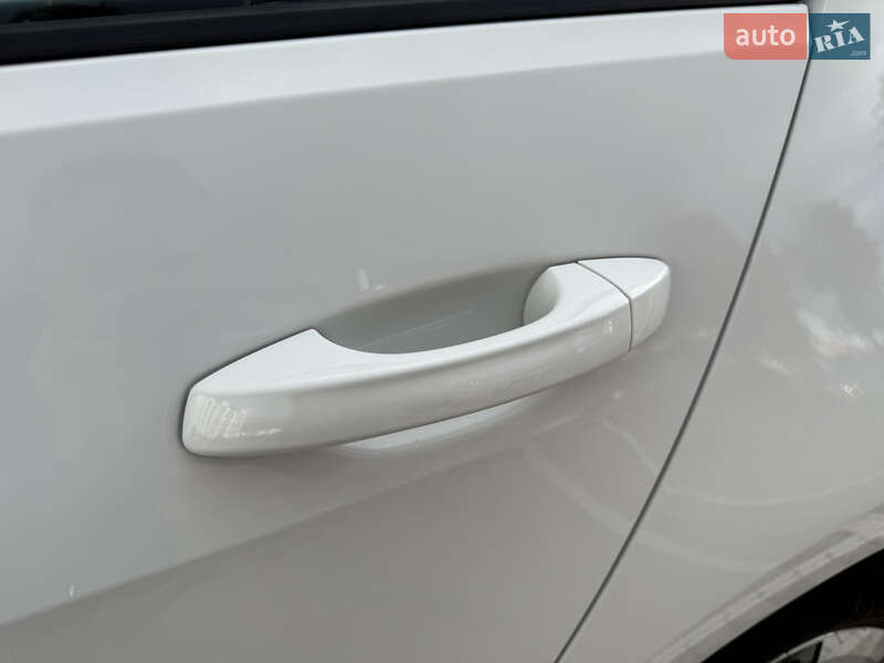 Хетчбек Volkswagen e-Golf 2018 в Рівному