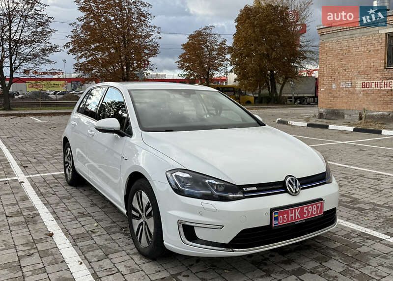 Хетчбек Volkswagen e-Golf 2018 в Рівному