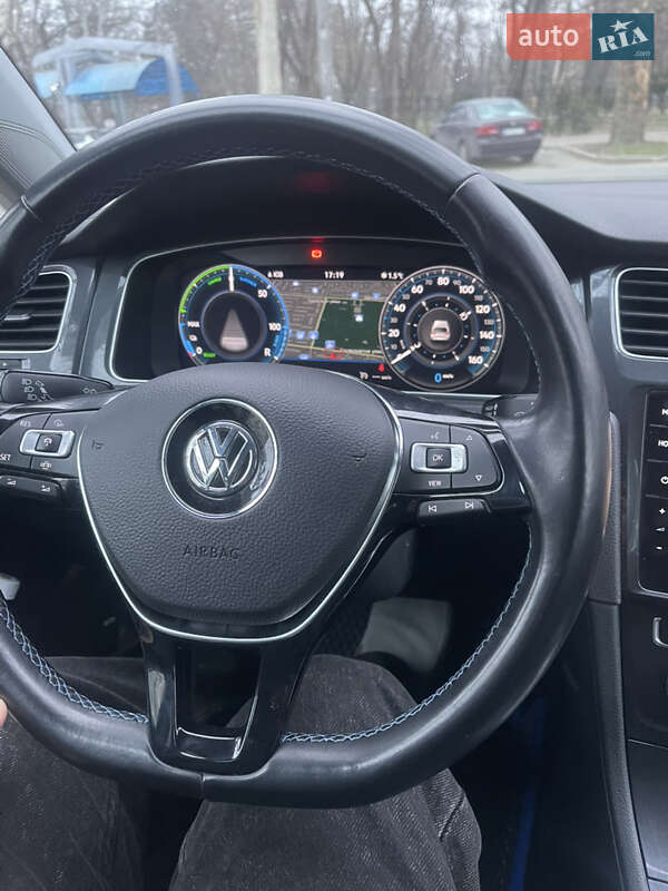 Хэтчбек Volkswagen e-Golf 2019 в Одессе