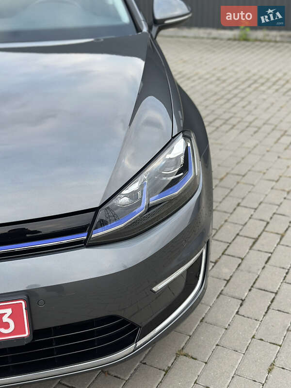 Хэтчбек Volkswagen e-Golf 2019 в Ужгороде