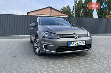Хетчбек Volkswagen e-Golf 2015 в Кропивницькому
