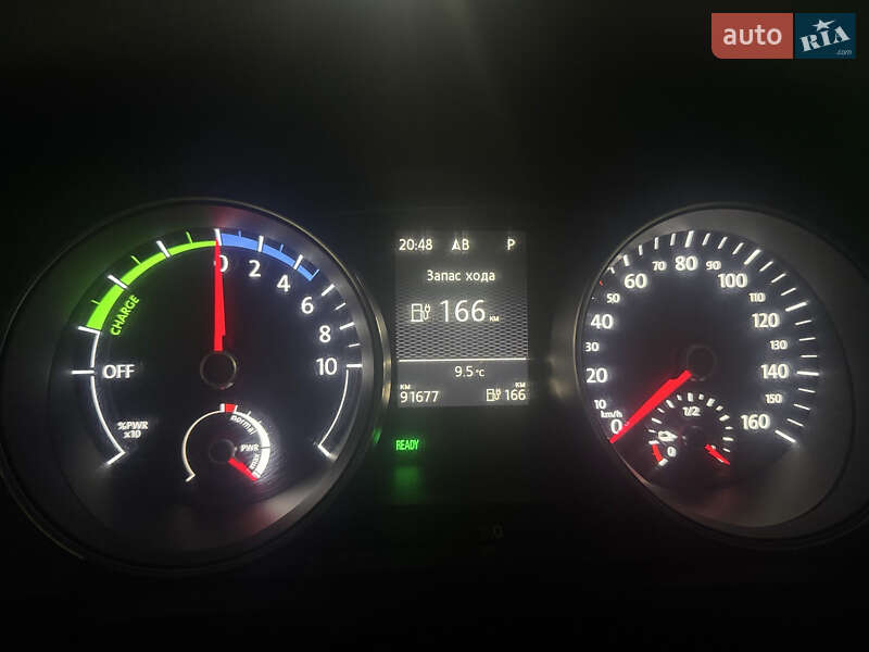 Хэтчбек Volkswagen e-Golf 2016 в Львове