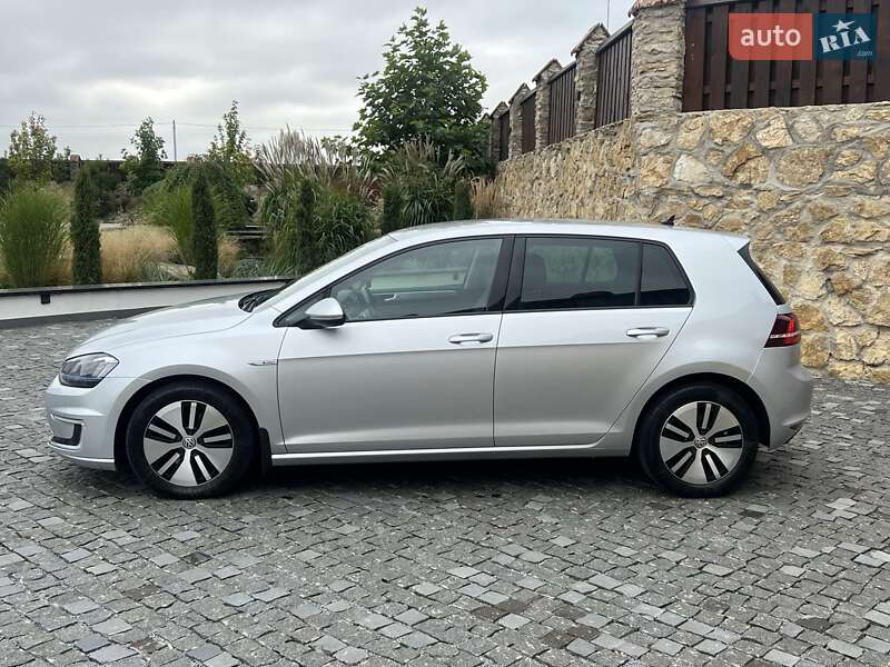 Хэтчбек Volkswagen e-Golf 2016 в Ровно фото 3 Хэтчбек Volkswagen e-Golf 2016 в Ровно