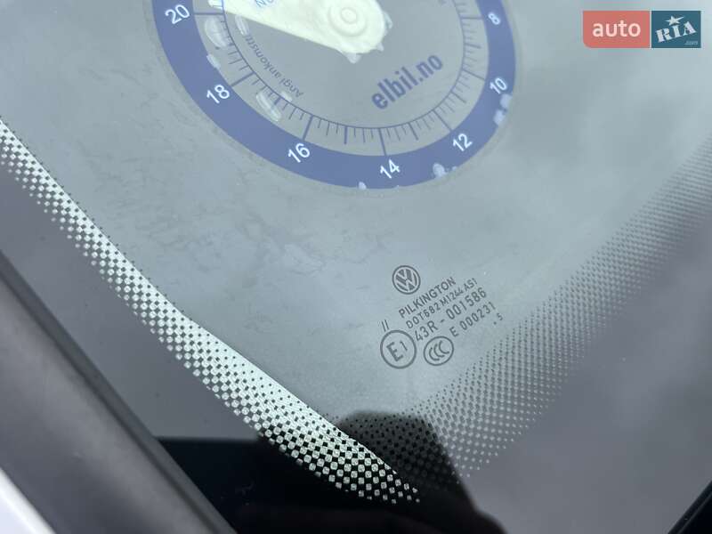 Хэтчбек Volkswagen e-Golf 2016 в Ровно фото 7 Хэтчбек Volkswagen e-Golf 2016 в Ровно
