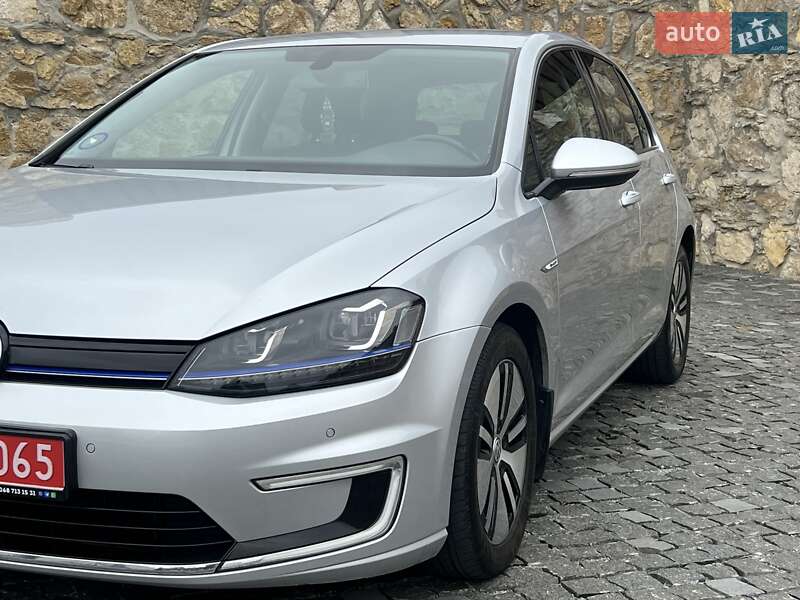 Хэтчбек Volkswagen e-Golf 2016 в Ровно фото 16 Хэтчбек Volkswagen e-Golf 2016 в Ровно