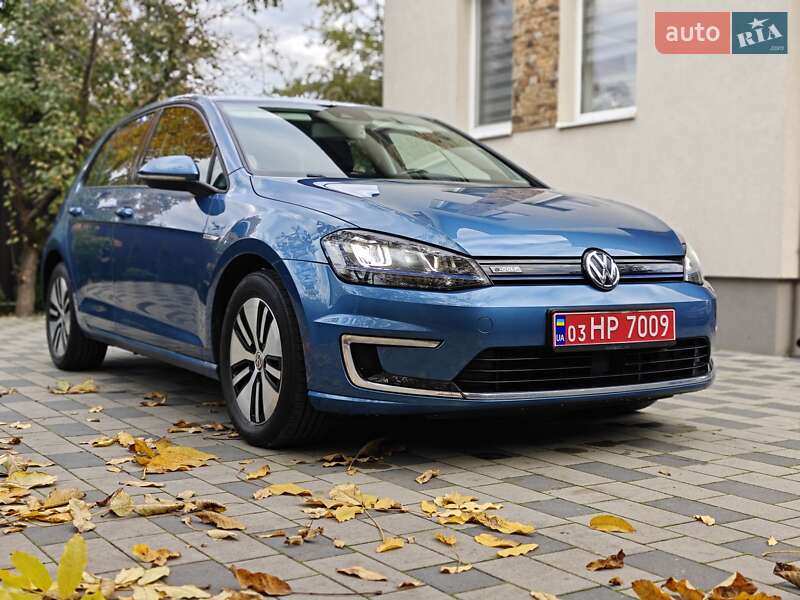 Хэтчбек Volkswagen e-Golf 2015 в Ивано-Франковске