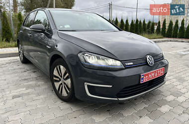 Хэтчбек Volkswagen e-Golf 2014 в Львове