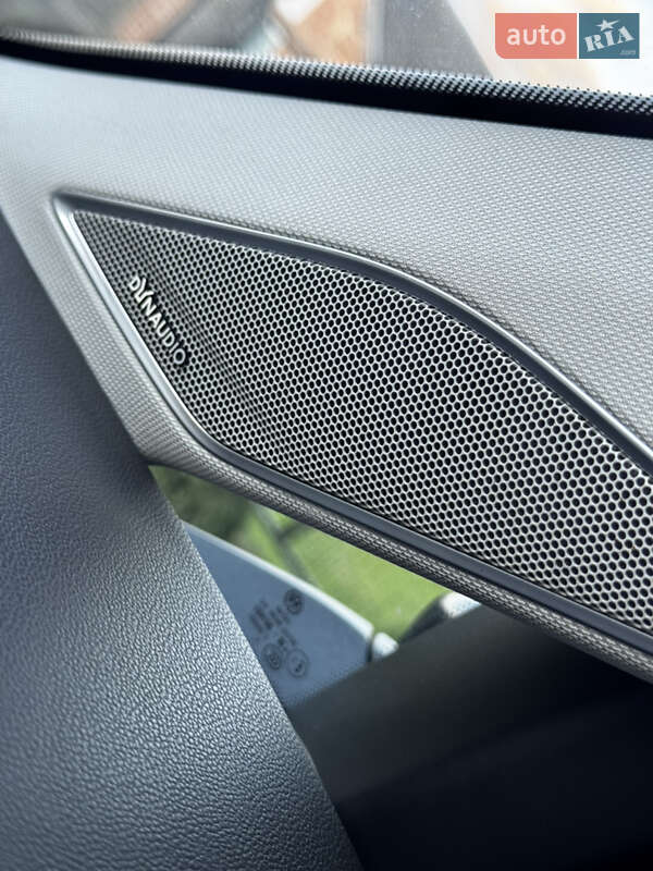 Хэтчбек Volkswagen e-Golf 2016 в Дрогобыче фото 2 Хэтчбек Volkswagen e-Golf 2016 в Дрогобыче